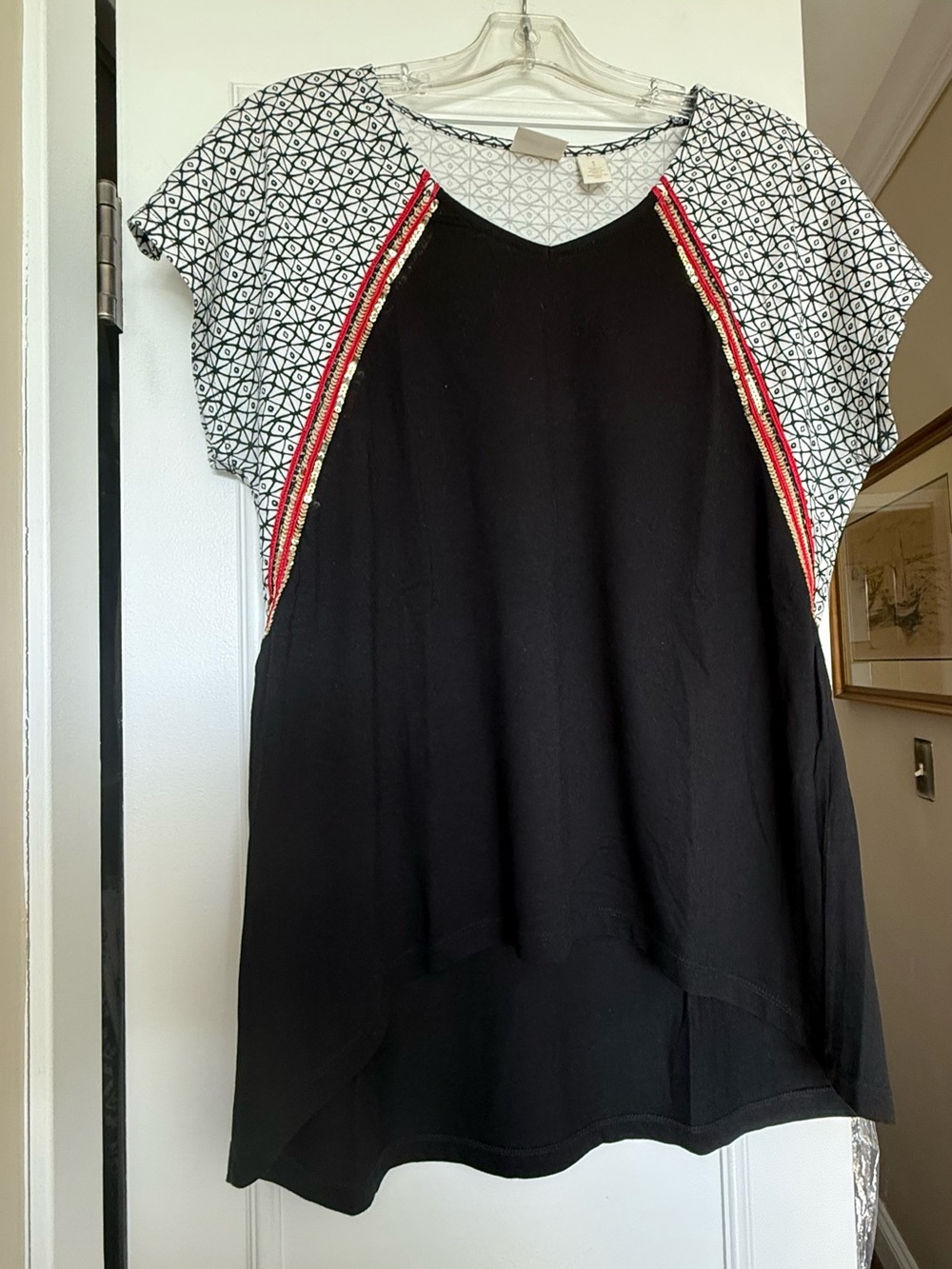 NEW 
Chico’s Black & White Short Sleeve Top with Red Trim and Gold Sequins